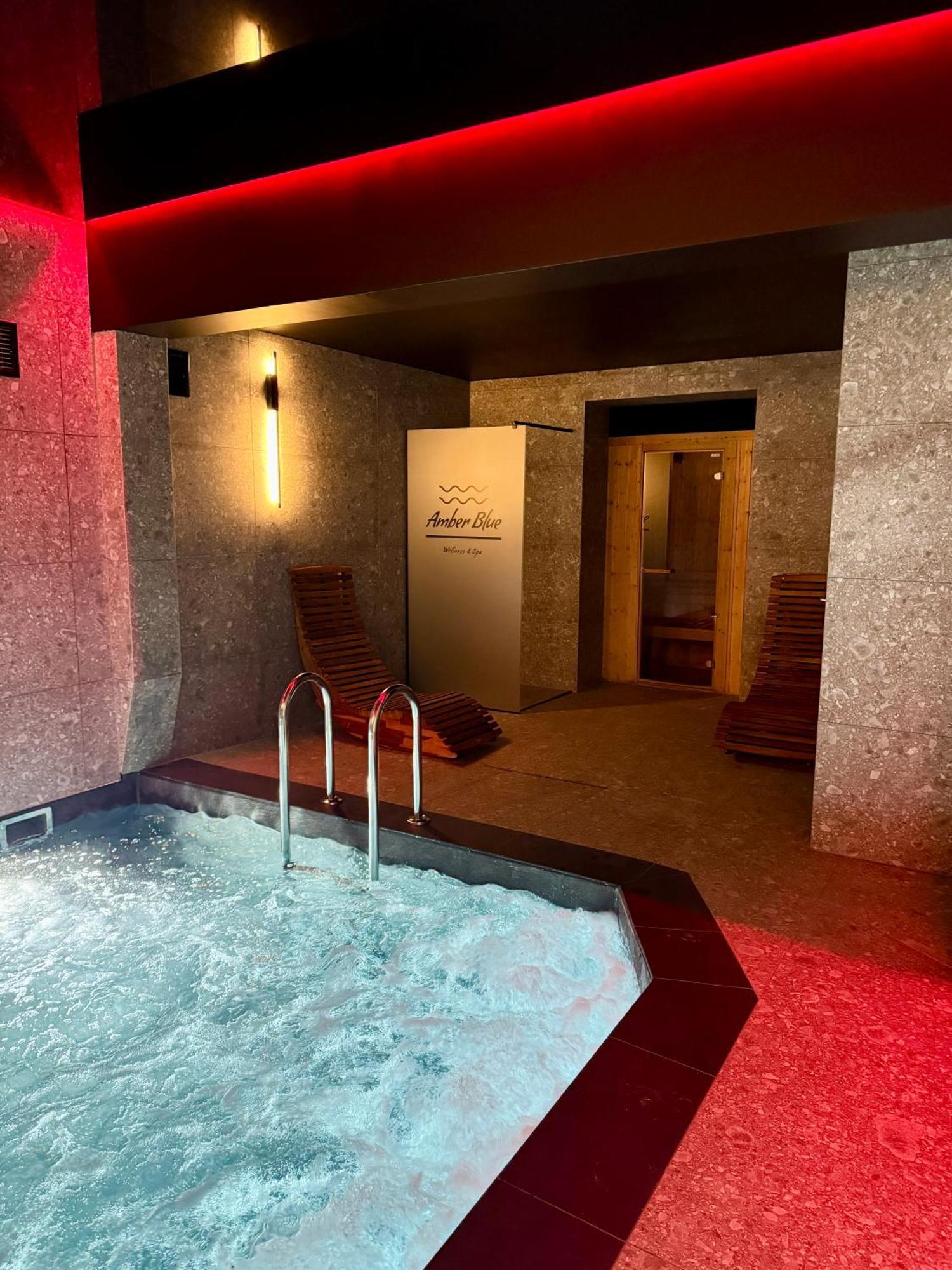 Amber Blue Wellness & Spa (Adults Only) Karwia Esterno foto